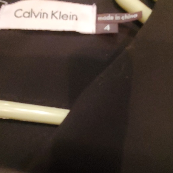 Dress - Picture 6 of 6